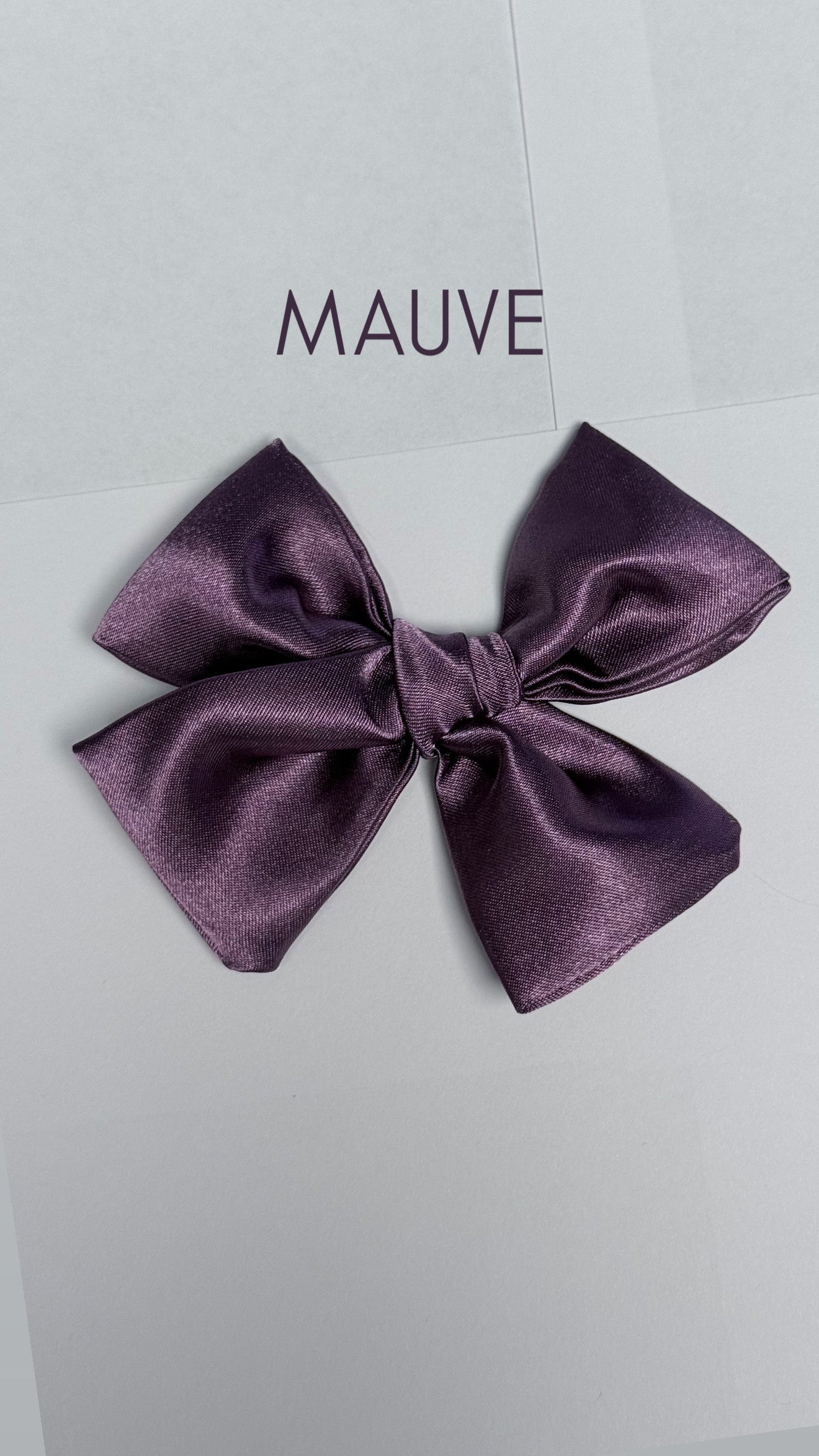 SATIN PINWHEEL BOW