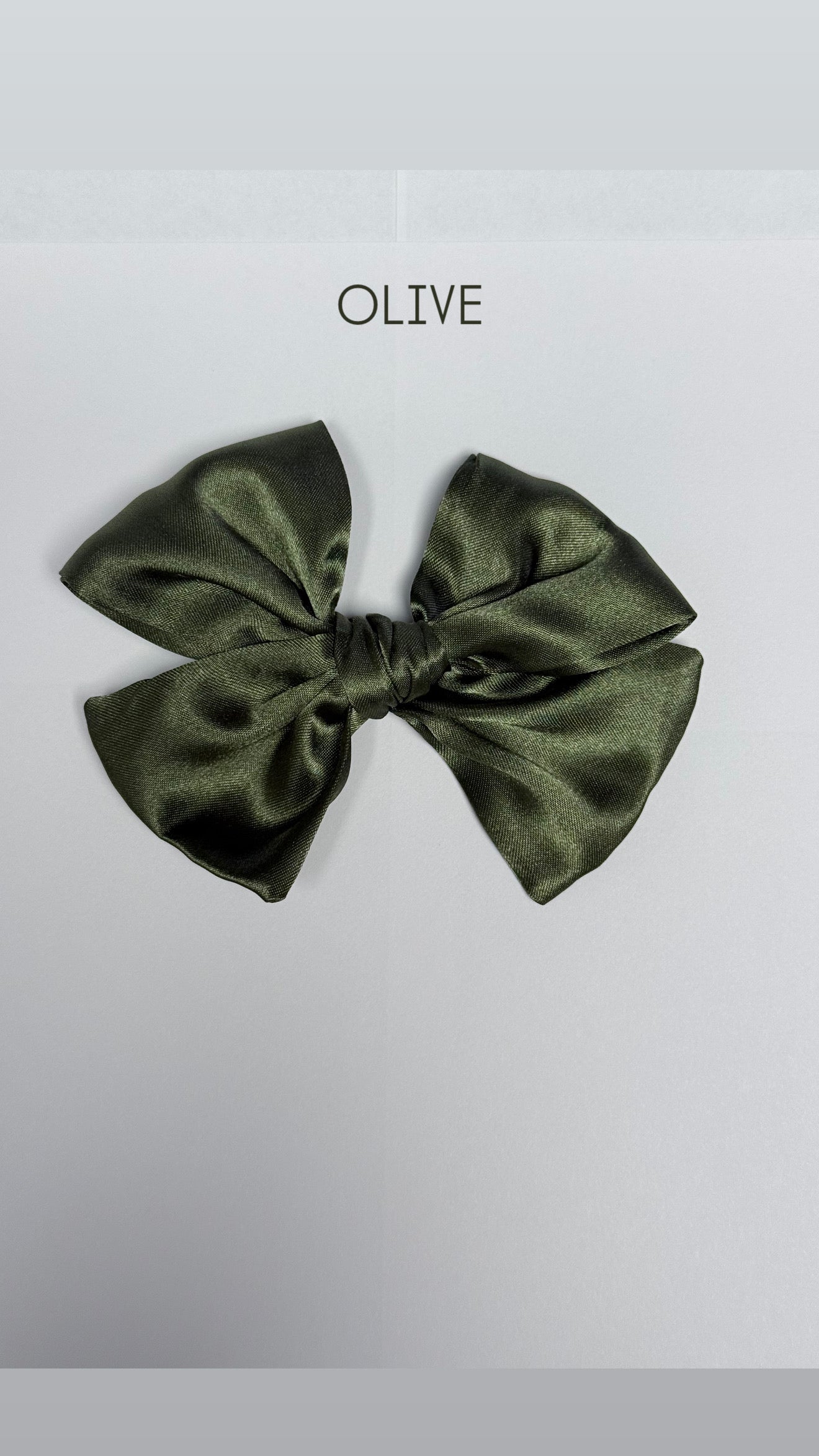 SATIN PINWHEEL BOW