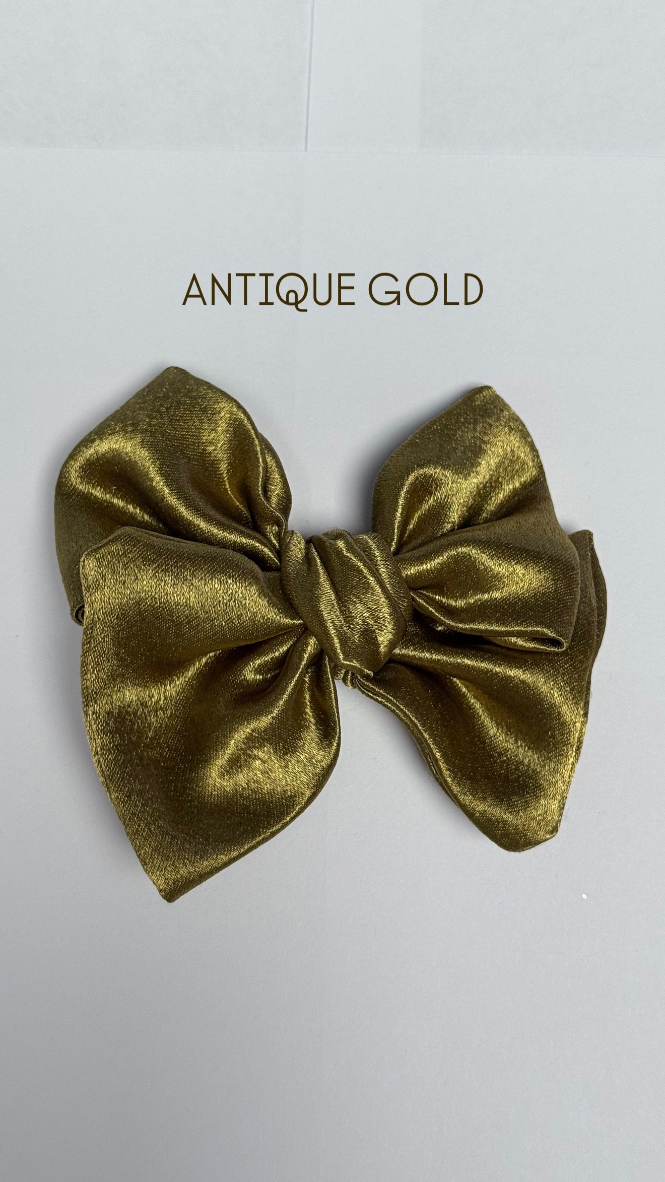SATIN PINWHEEL BOW
